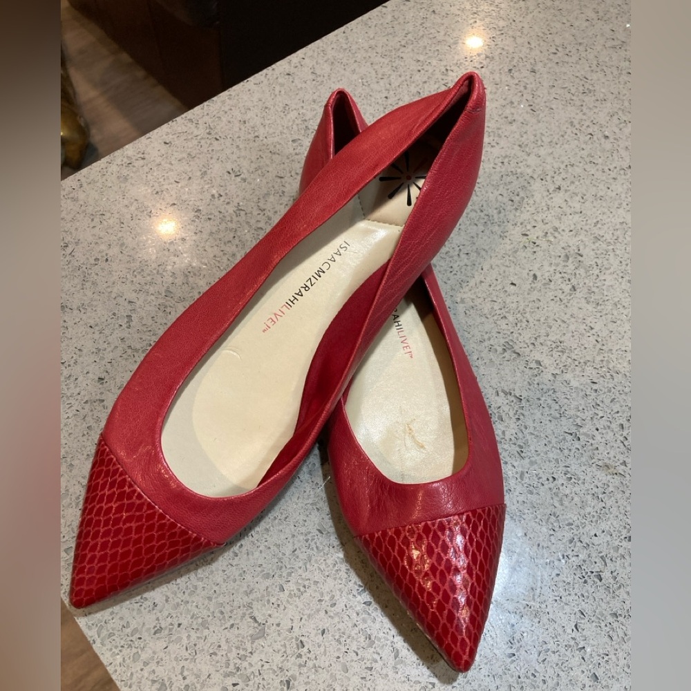Isaac Mizrahi Red Leather Flats